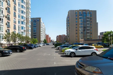 ЖК Петровський 4